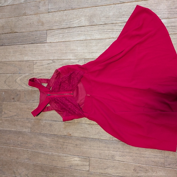Juniors Speechless Bright Red Sleeveless Lace Back Dress Size 3 - Picture 4 of 7